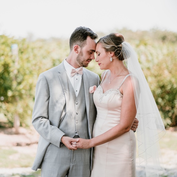 Meet your Posher, Liz - Picture 2 of 12